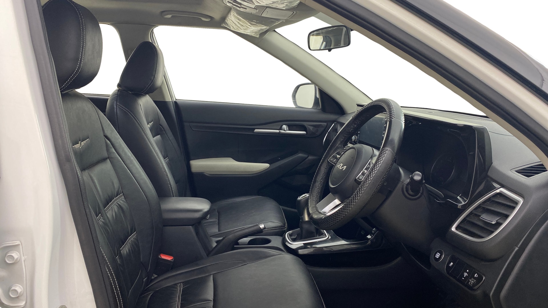 View 2022 Kia Seltos D1.5 CRDI VGT 6MT HTK Plus Image 18 Used 2022 Kia Seltos D1.5 CRDI VGT 6MT HTK Plus Image 18