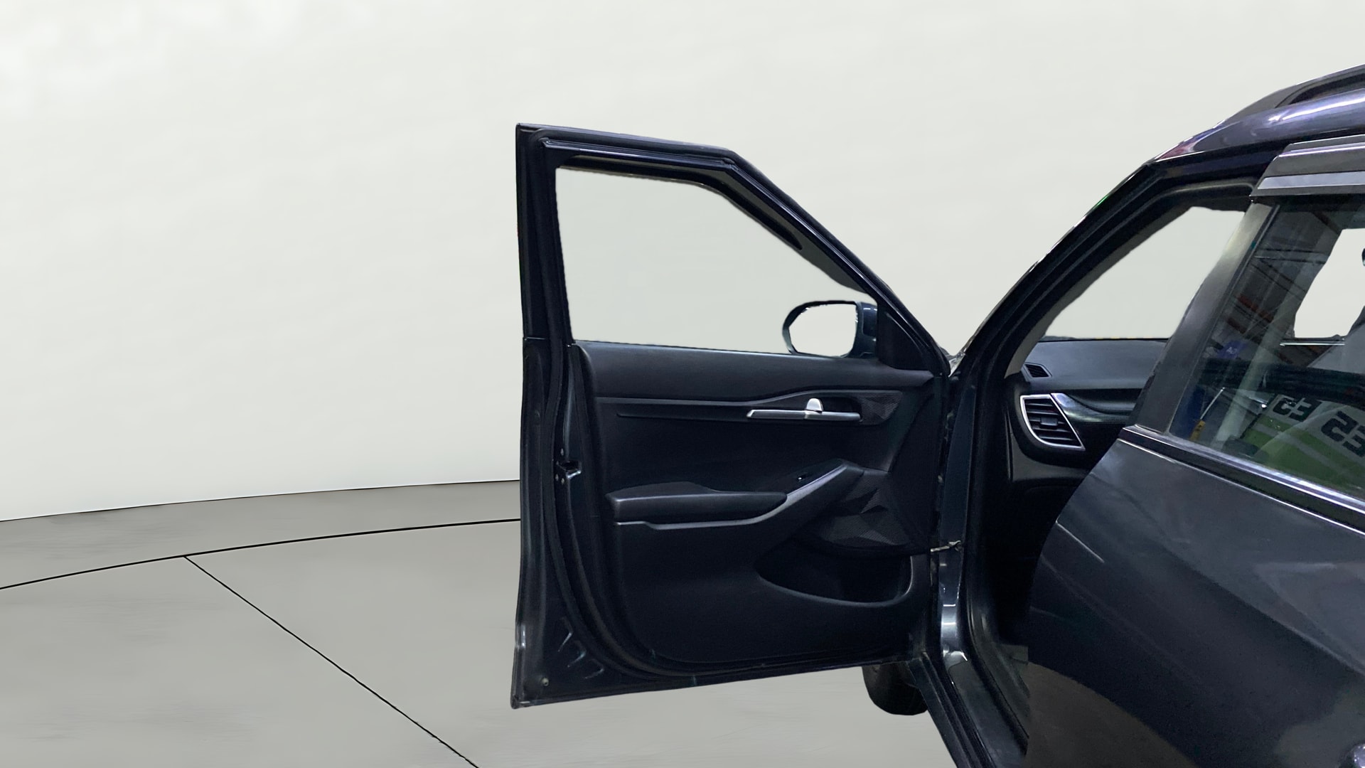 View 2021 Kia Seltos Smartstream G1.5 6MT HTK Plus Image 38 Used 2021 Kia Seltos Smartstream G1.5 6MT HTK Plus Image 38