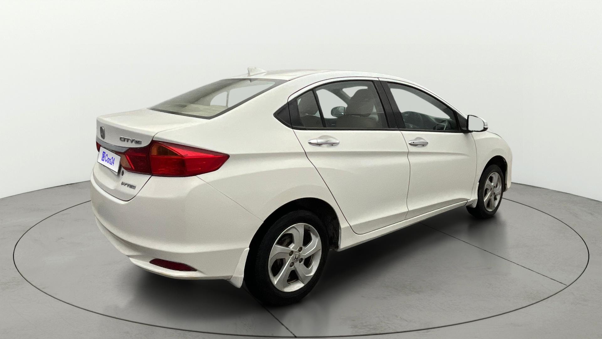 View 2015 Honda City ZX MT Diesel Anniversary Edition Image 44 Used 2015 Honda City ZX MT Diesel Anniversary Edition Image 44