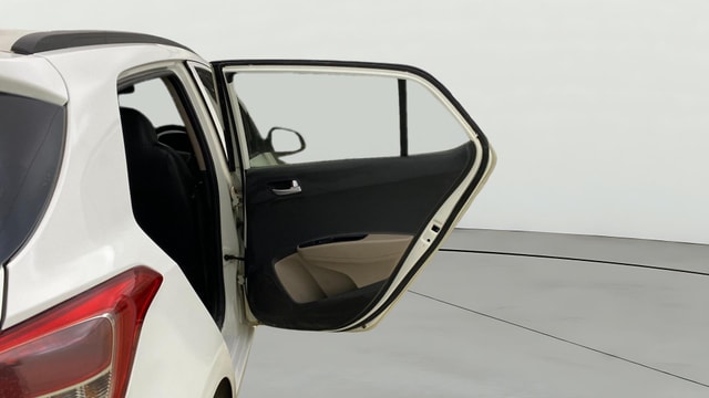 View Hyundai Grand i10 Image 7 Used Hyundai Grand i10 Image 7
