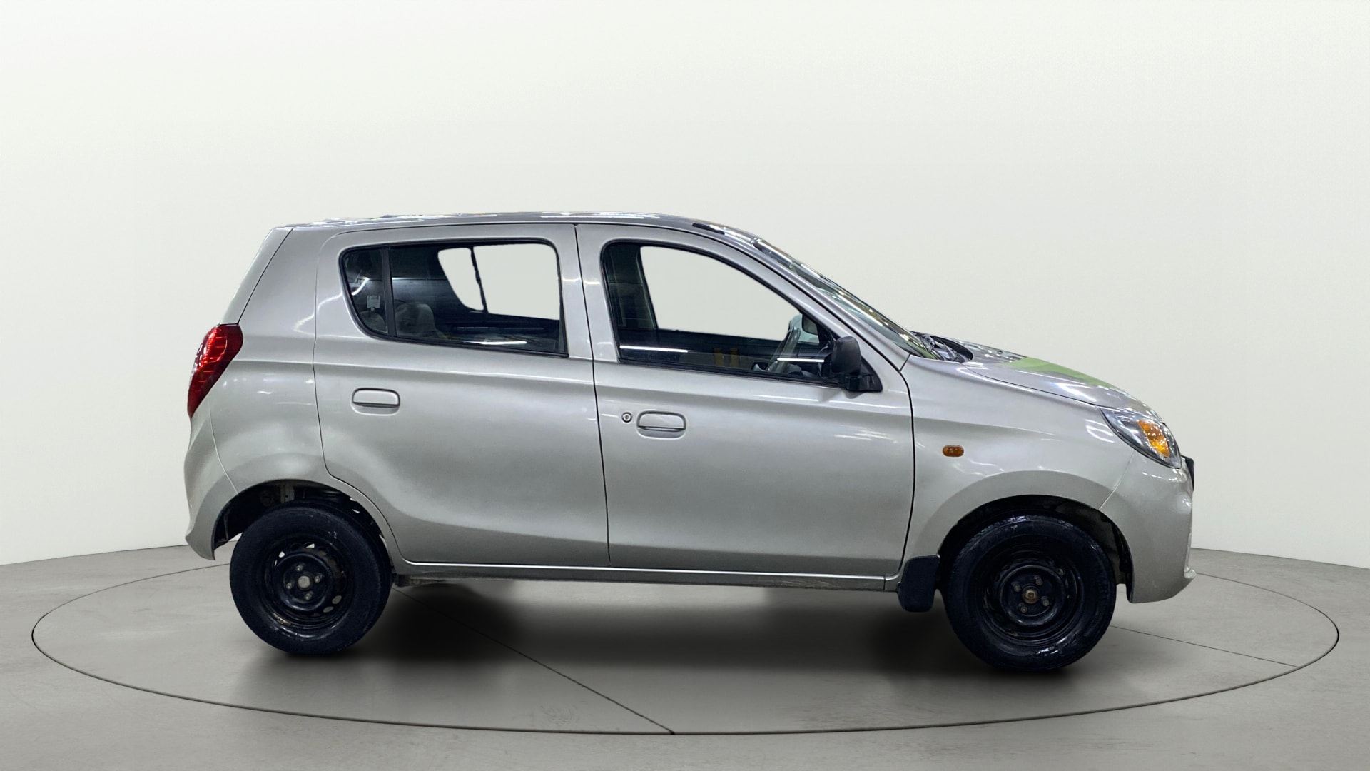 View 2020 Maruti Suzuki 1000 Base Variant Image 8 Used 2020 Maruti Suzuki 1000 Base Variant Image 8