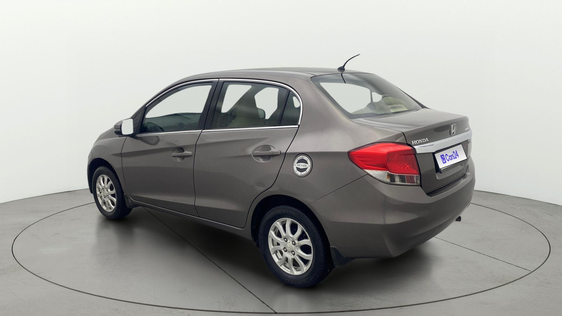 View 2015 Honda Amaze E MT Petrol BS IV Image 2 Used 2015 Honda Amaze E MT Petrol BS IV Image 2