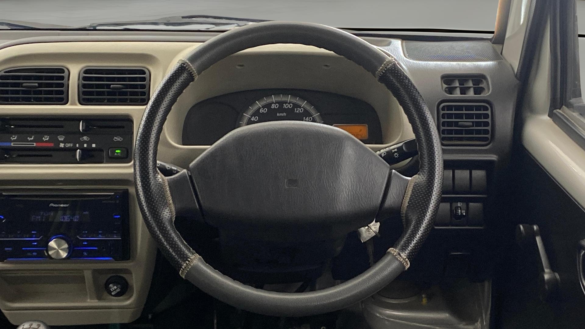 View 2018 Maruti Suzuki 1000 Base Variant Image 20 Used 2018 Maruti Suzuki 1000 Base Variant Image 20
