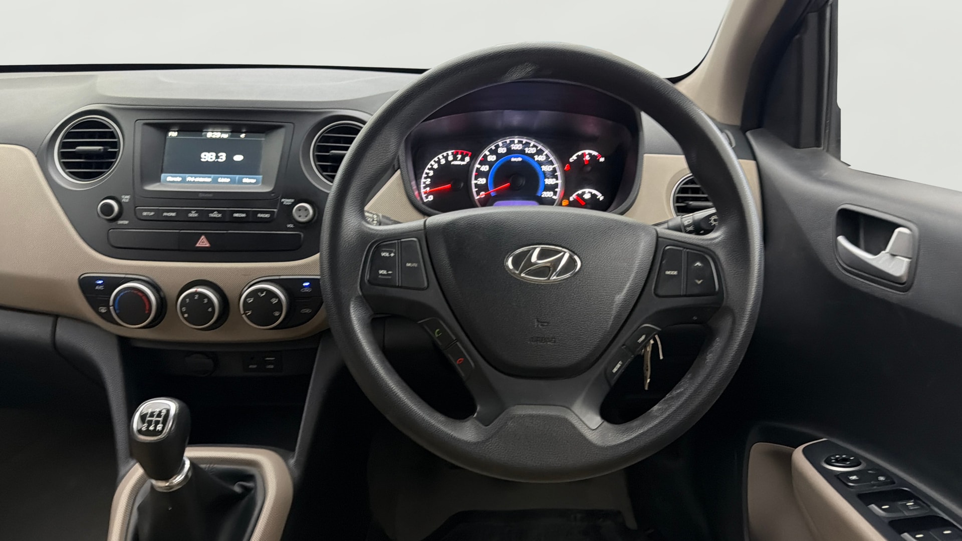 View 2017 Hyundai Grand i10 Sportz 1.2 Kappa Image 20 Used 2017 Hyundai Grand i10 Sportz 1.2 Kappa Image 20