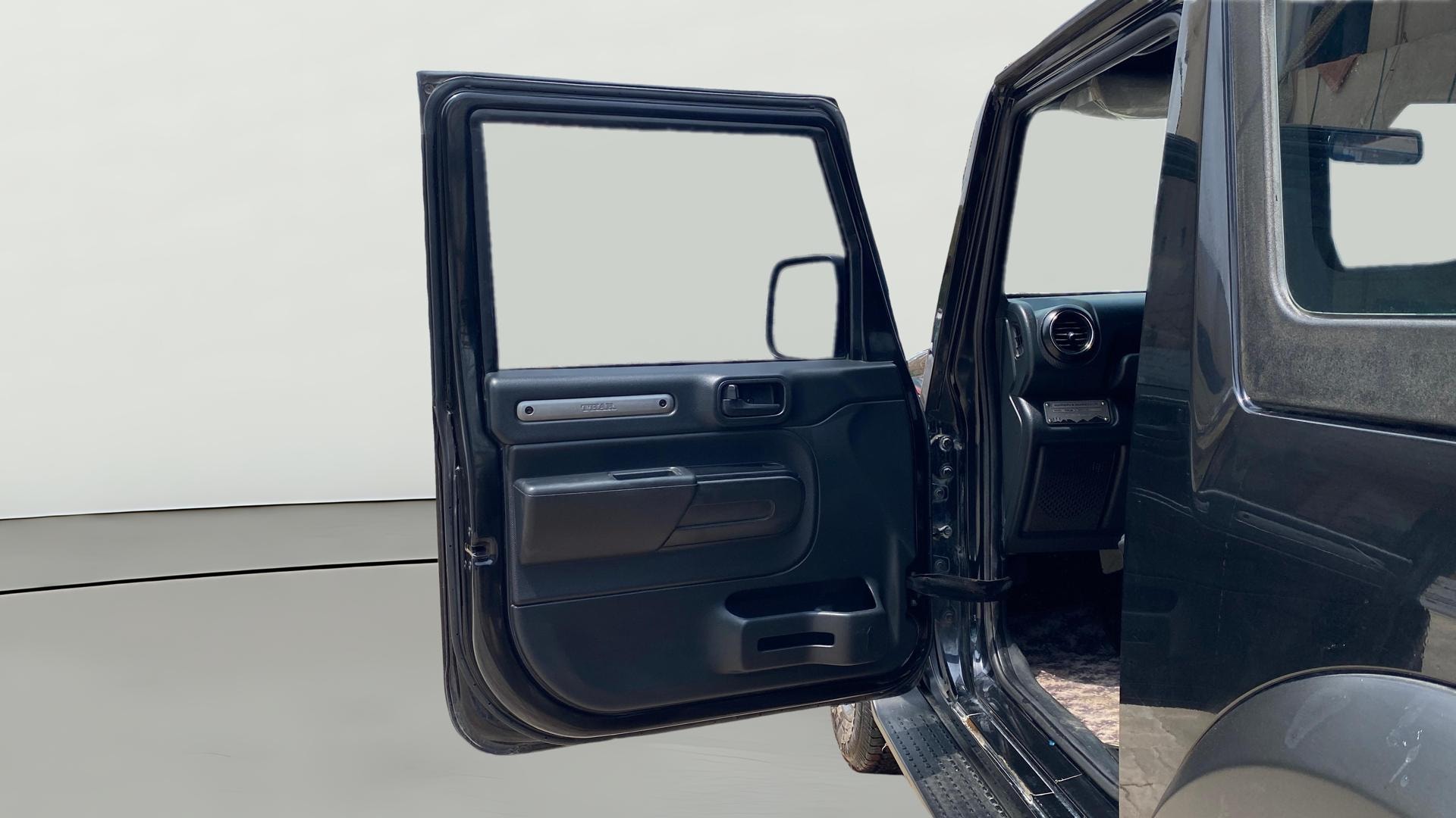 View 2023 Mahindra Thar AX Standard Manual Soft Top 6 Seater Image 29 Used 2023 Mahindra Thar AX Standard Manual Soft Top 6 Seater Image 29