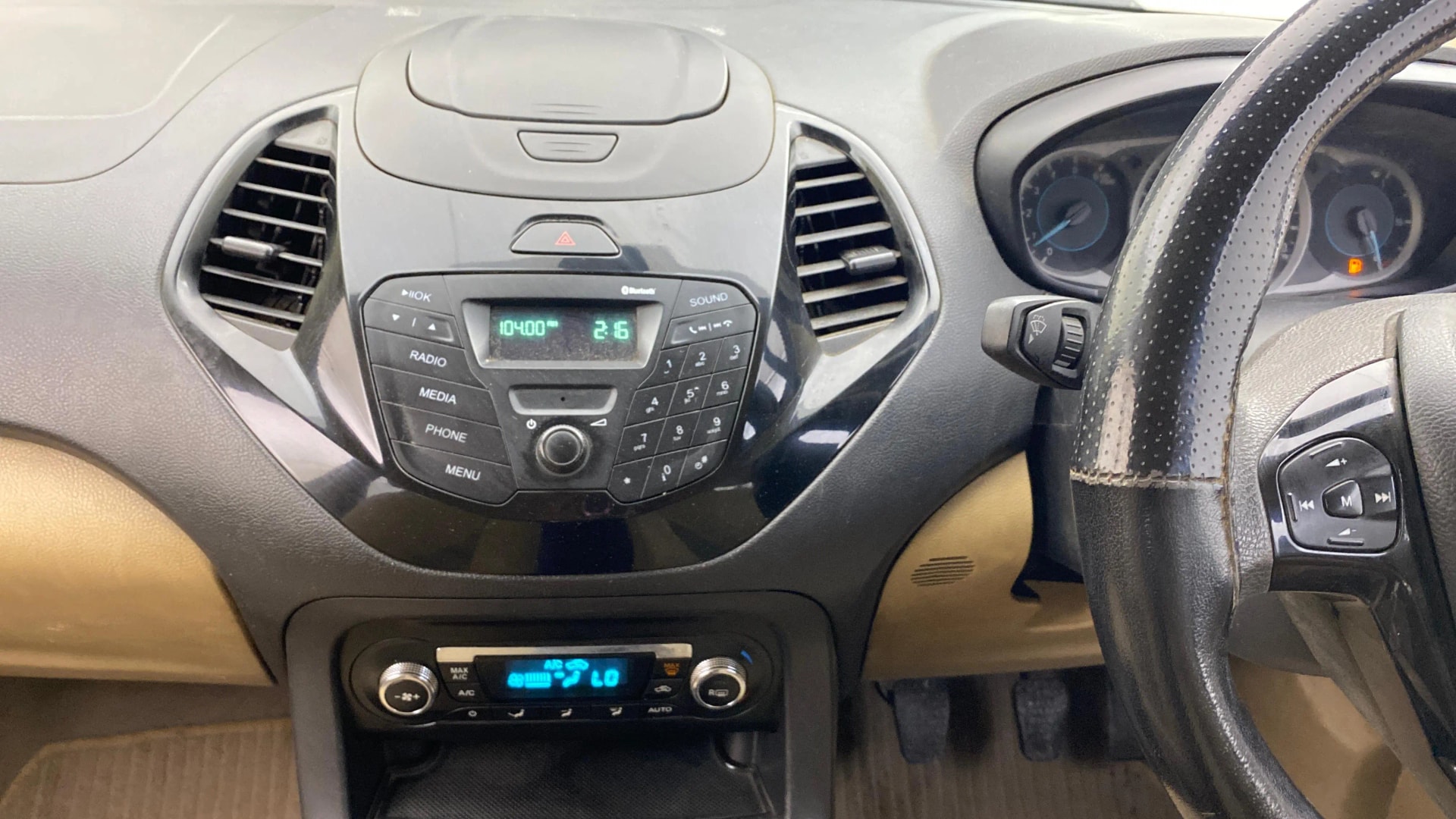 View 2017 Ford Figo Aspire 1.2P Ambiente MT BS IV Image 17 Used 2017 Ford Figo Aspire 1.2P Ambiente MT BS IV Image 17