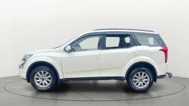 View Mahindra XUV500 Image 28 Used Mahindra XUV500 Image 28