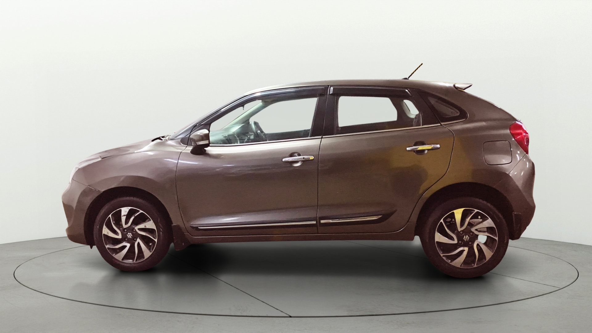 View 2021 Maruti Suzuki 1000 Base Variant Image 5 Used 2021 Maruti Suzuki 1000 Base Variant Image 5