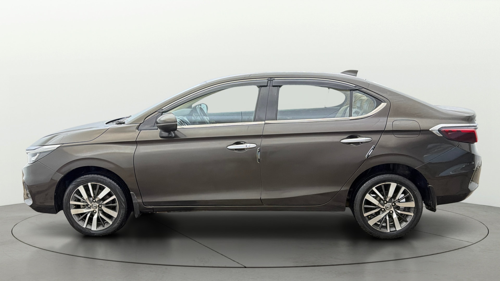 View 2021 Honda City ZX CVT Image 6 Used 2021 Honda City ZX CVT Image 6