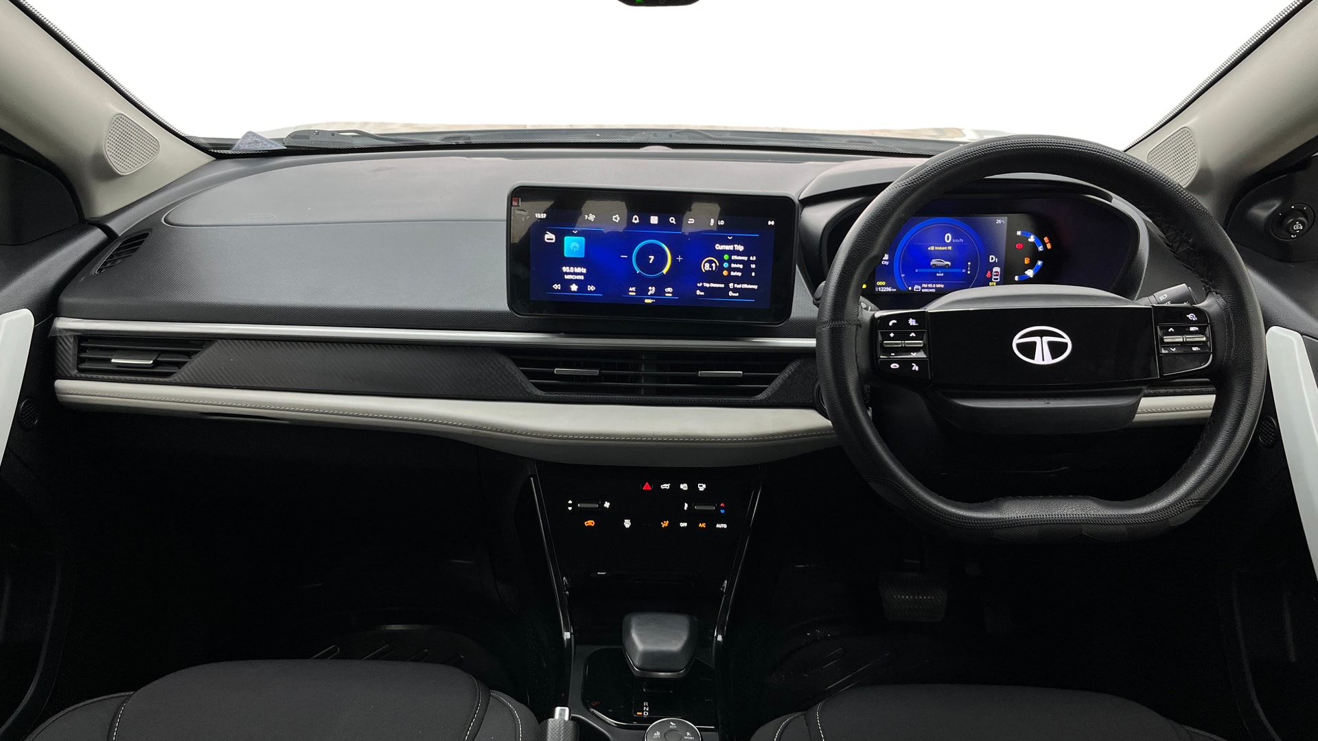 View 2023 Tata Nexon Revotron XE Image 16 Used 2023 Tata Nexon Revotron XE Image 16