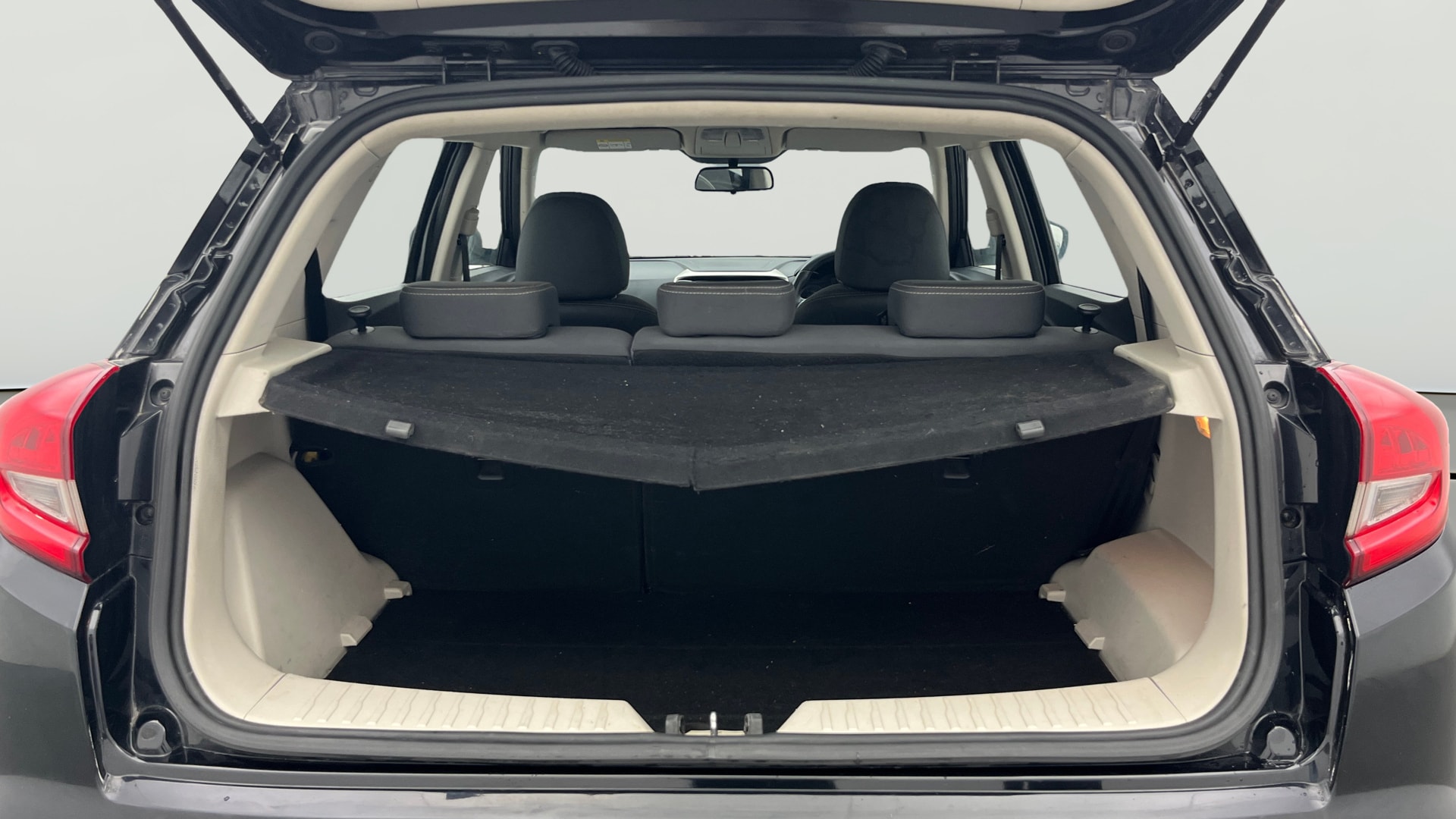 Used 2019 Mahindra XUV300 Used 2019 Mahindra XUV300