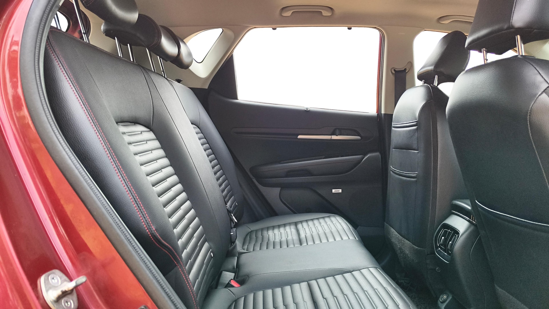 View 2024 Kia Sonet GTX Plus AT Diesel Image 37 Used 2024 Kia Sonet GTX Plus AT Diesel Image 37