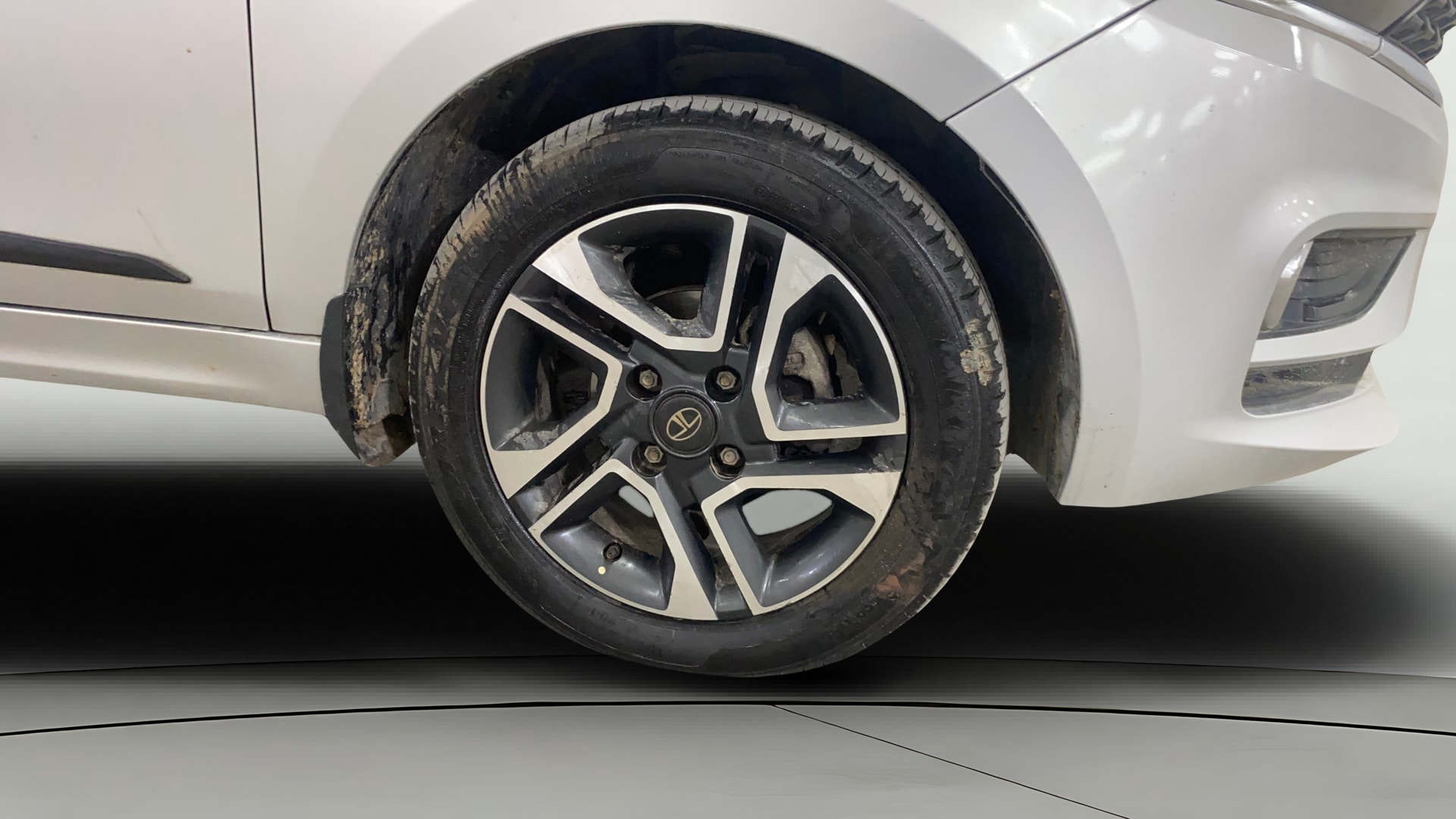 View 2020 Tata Tiago Revotorq XB Image 40 Used 2020 Tata Tiago Revotorq XB Image 40
