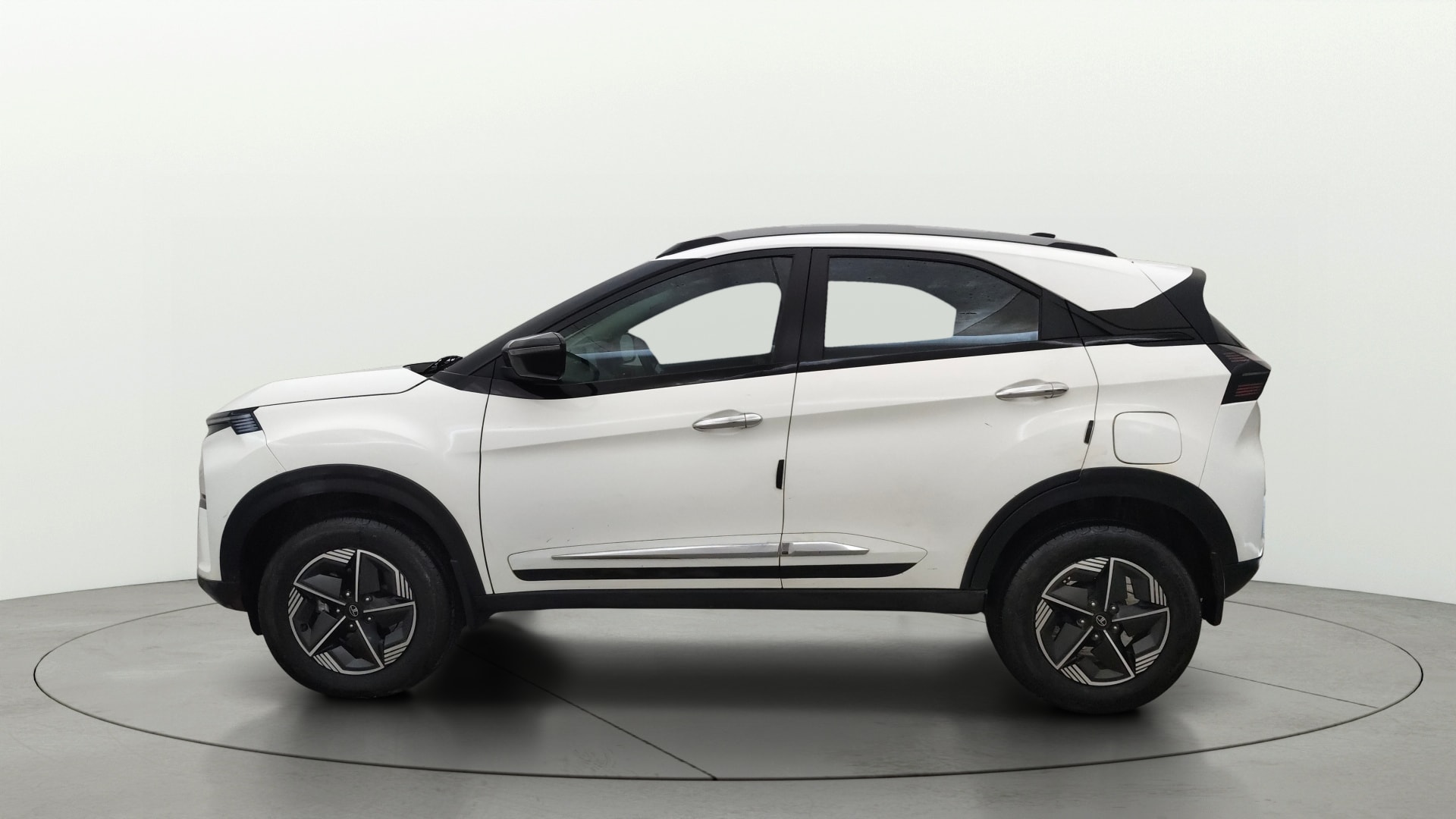 View 2024 Tata Nexon Revotron XE Image 25 Used 2024 Tata Nexon Revotron XE Image 25