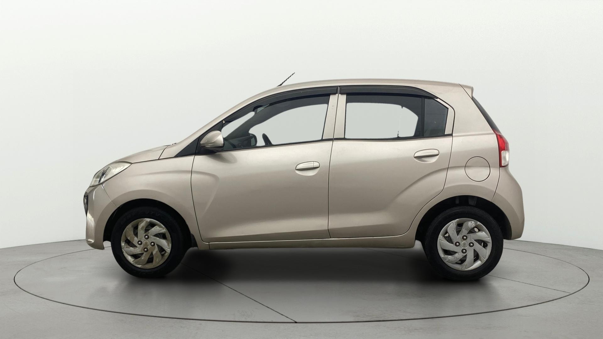 View 2020 Hyundai New Santro D-Lite Petrol Image 5 Used 2020 Hyundai New Santro D-Lite Petrol Image 5