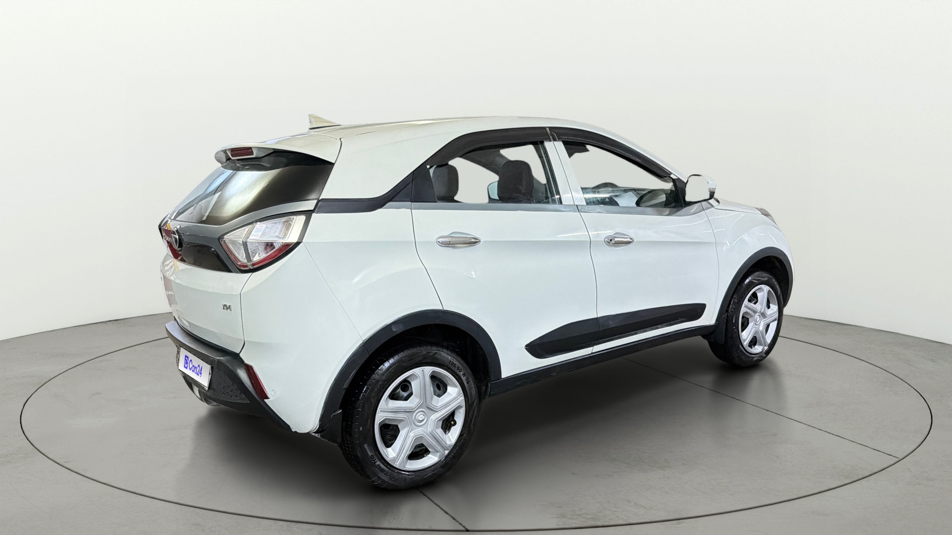 View 2018 Tata Nexon Revotron XM Image 42 Used 2018 Tata Nexon Revotron XM Image 42