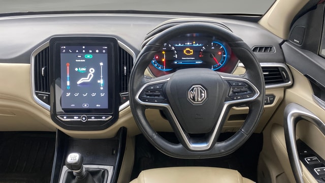 View MG Hector Image 21 Used MG Hector Image 21