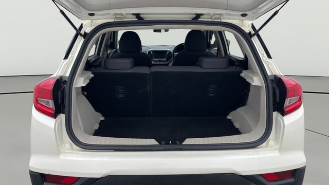 View Mahindra XUV300 Image 42 Used Mahindra XUV300 Image 42