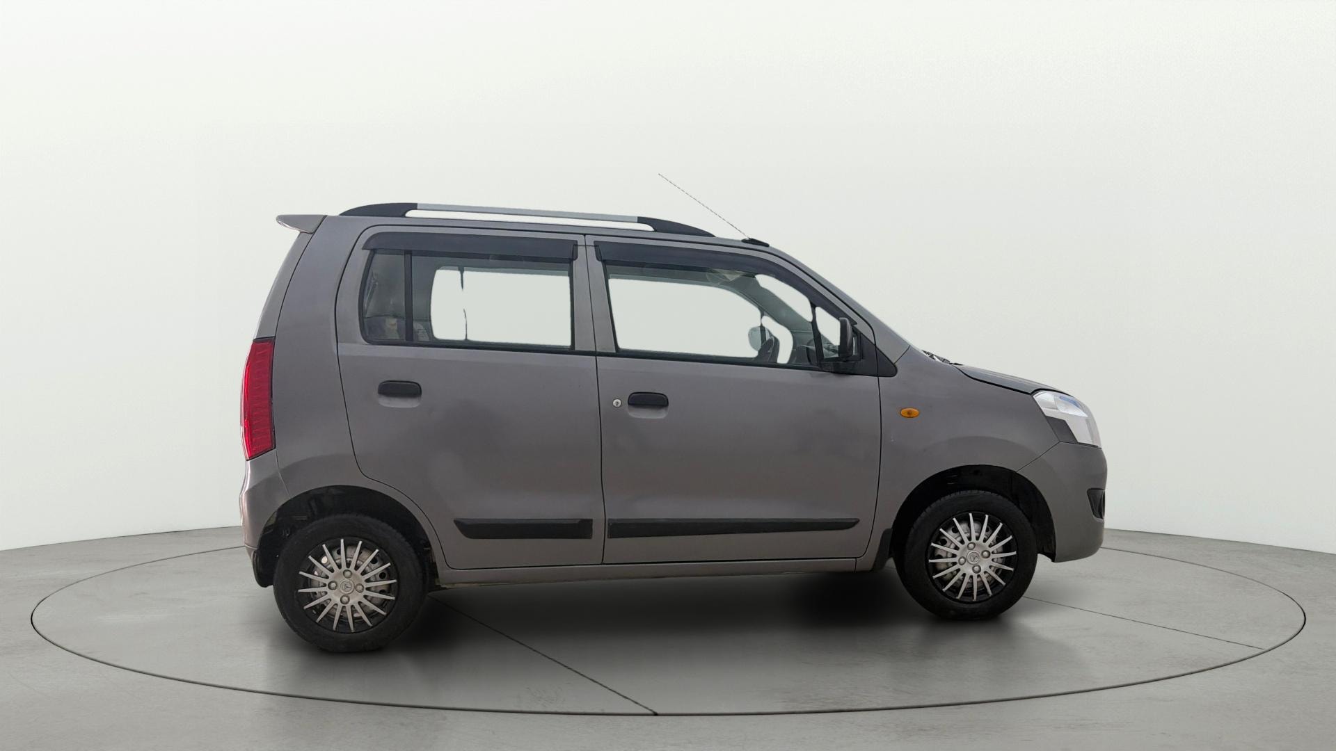 View 2018 Maruti Suzuki 1000 Base Variant Image 8 Used 2018 Maruti Suzuki 1000 Base Variant Image 8