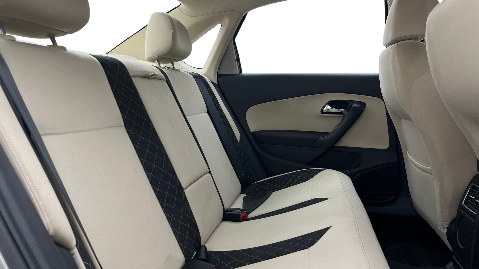 View 2018 Skoda Rapid 1.6 MPI Ambition Petrol AT BS IV Image 28 Used 2018 Skoda Rapid 1.6 MPI Ambition Petrol AT BS IV Image 28