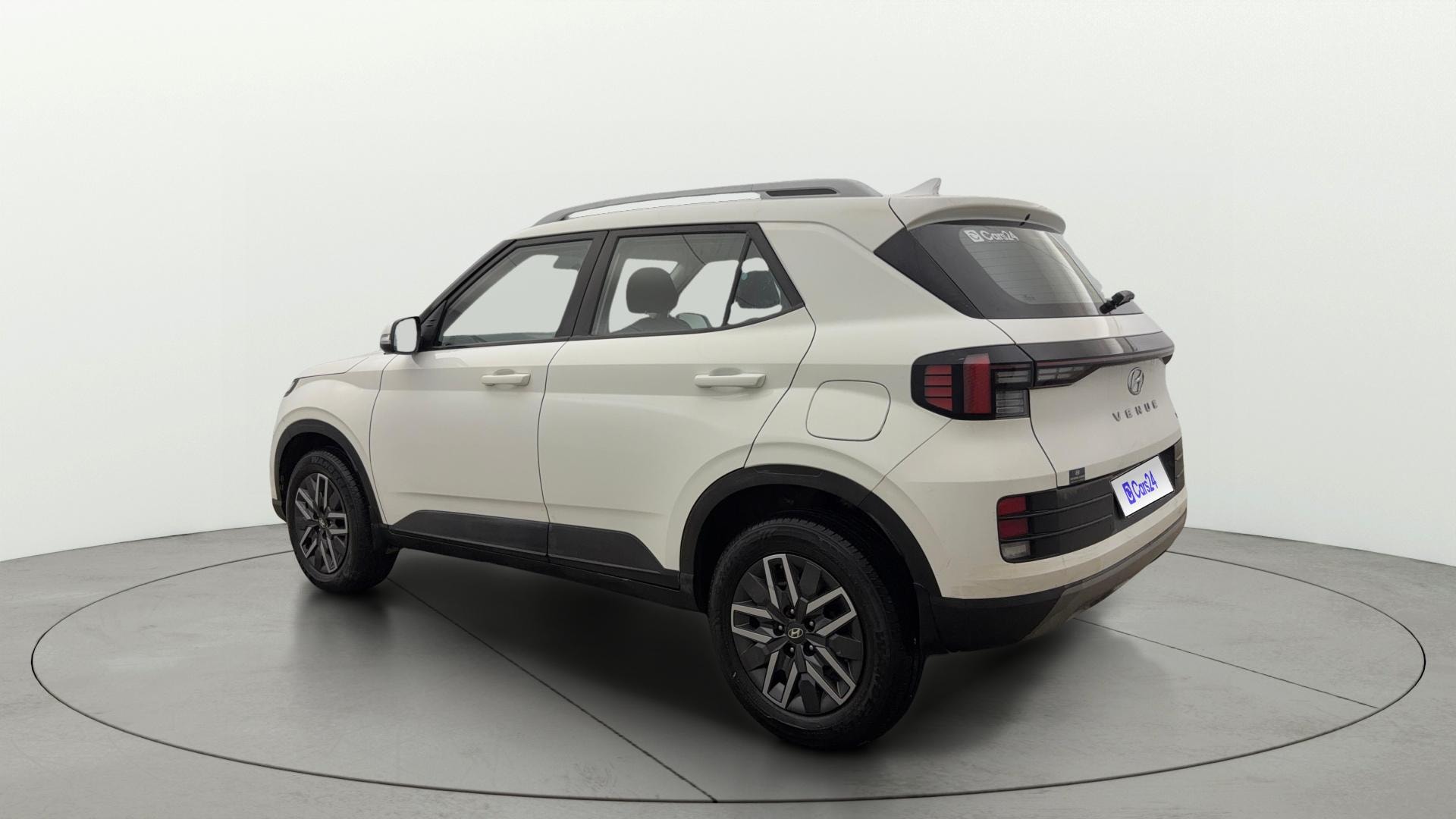 View 2023 Hyundai Venue S (O) 1.0 Turbo Petrol DCT Image 2 Used 2023 Hyundai Venue S (O) 1.0 Turbo Petrol DCT Image 2
