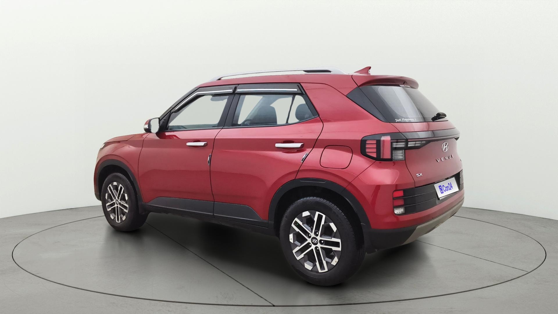 View 2023 Hyundai Venue SX (O) 1.0 Turbo Petrol DCT Image 2 Used 2023 Hyundai Venue SX (O) 1.0 Turbo Petrol DCT Image 2