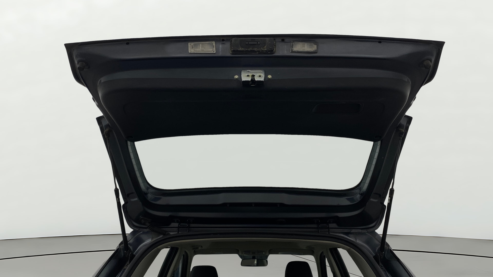 View 2020 Kia Sonet HTX iMT Petrol Image 17 Used 2020 Kia Sonet HTX iMT Petrol Image 17