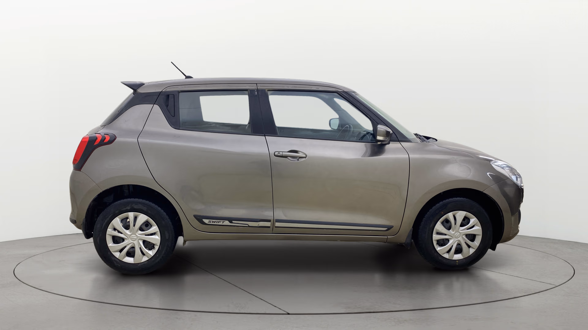 View 2022 Maruti Suzuki 1000 Base Variant Image 8 Used 2022 Maruti Suzuki 1000 Base Variant Image 8