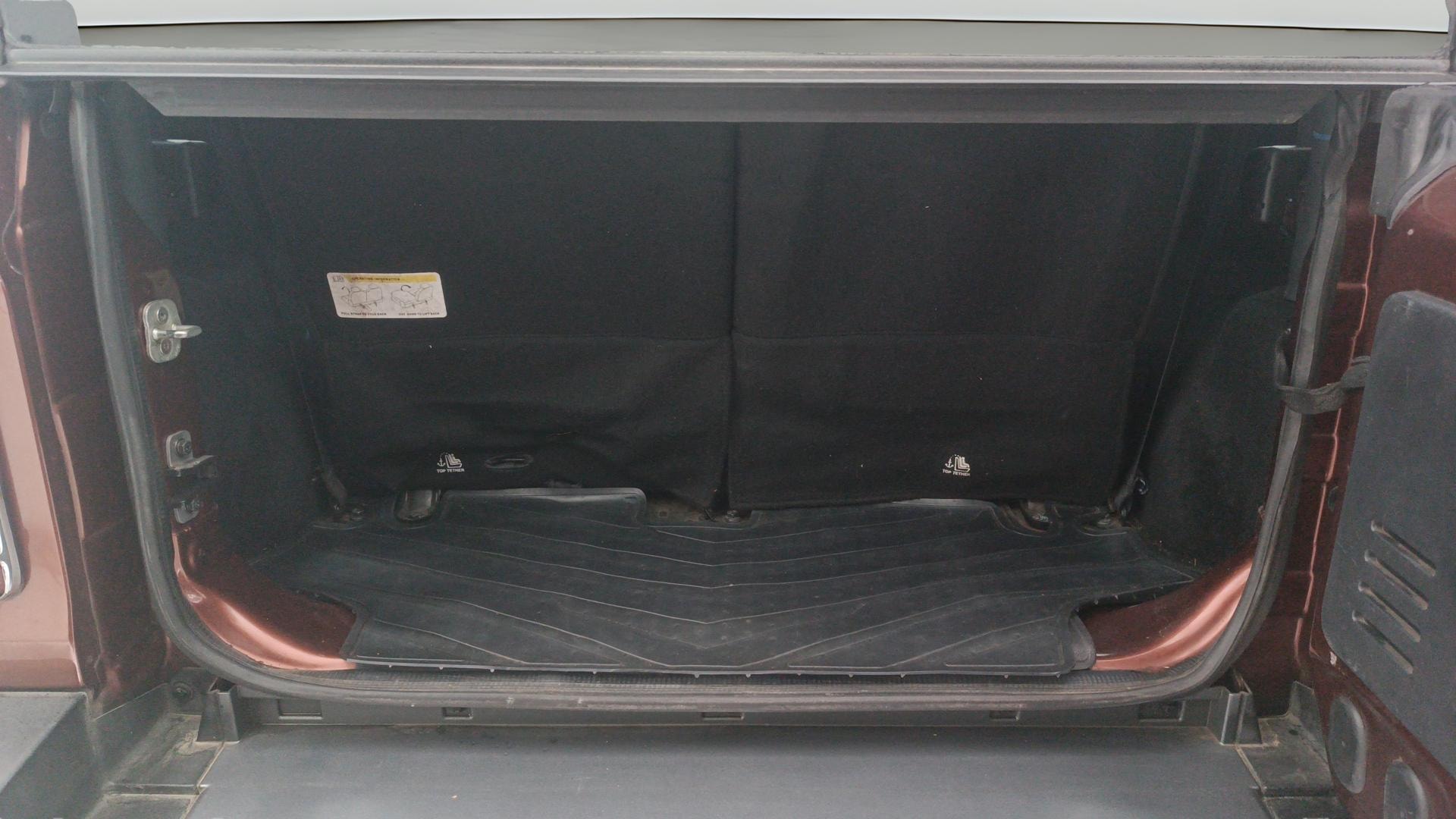 View 2021 Mahindra Thar AX Standard Manual Soft Top 6 Seater Image 37 Used 2021 Mahindra Thar AX Standard Manual Soft Top 6 Seater Image 37