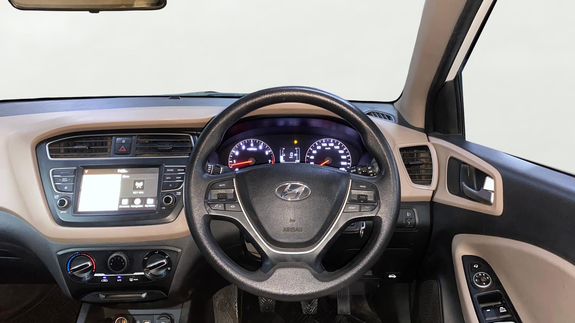 View 2020 Hyundai Elite i20 1.2 Sportz Plus Petrol Image 20 Used 2020 Hyundai Elite i20 1.2 Sportz Plus Petrol Image 20