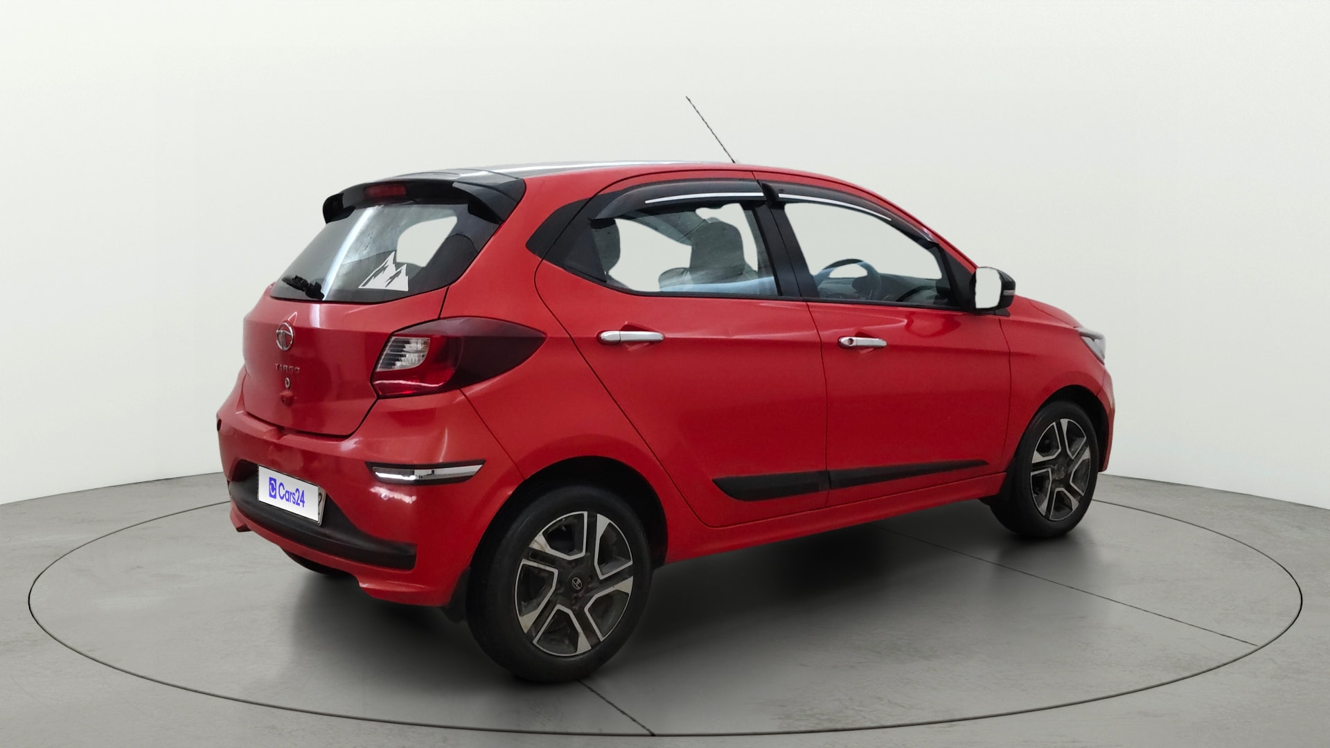 View 2020 Tata Tiago Revotorq XB Image 43 Used 2020 Tata Tiago Revotorq XB Image 43
