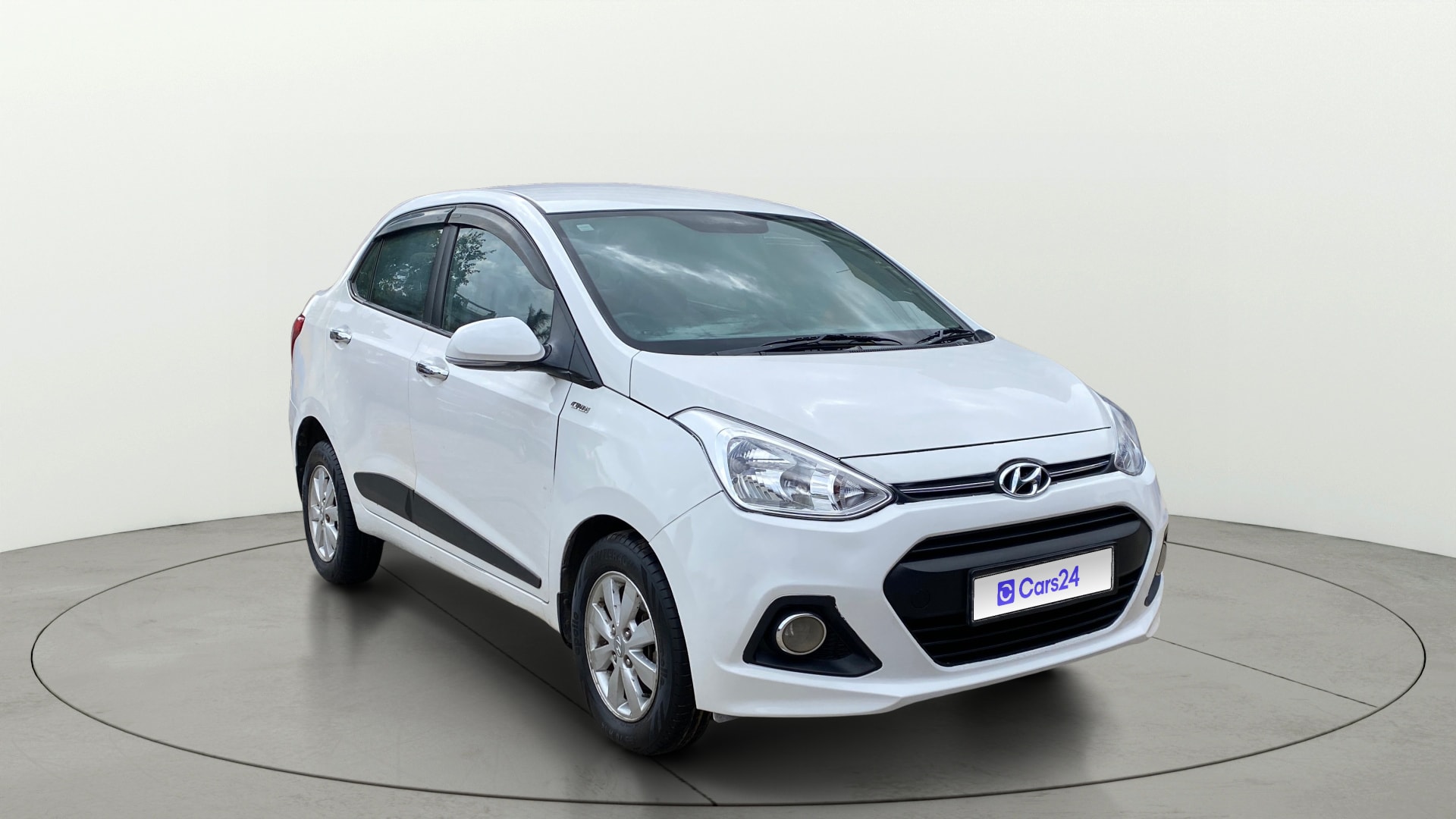 View 2016 Hyundai Xcent SX Diesel Image 23 Used 2016 Hyundai Xcent SX Diesel Image 23