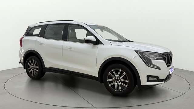 View Mahindra XUV700 Image 24 Used Mahindra XUV700 Image 24