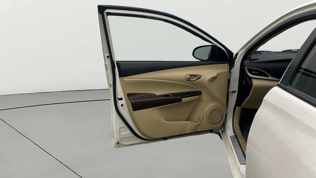 View Toyota Yaris Image 31 Used Toyota Yaris Image 31