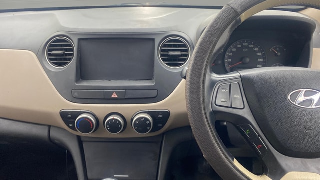 View Hyundai Xcent Image 31 Used Hyundai Xcent Image 31