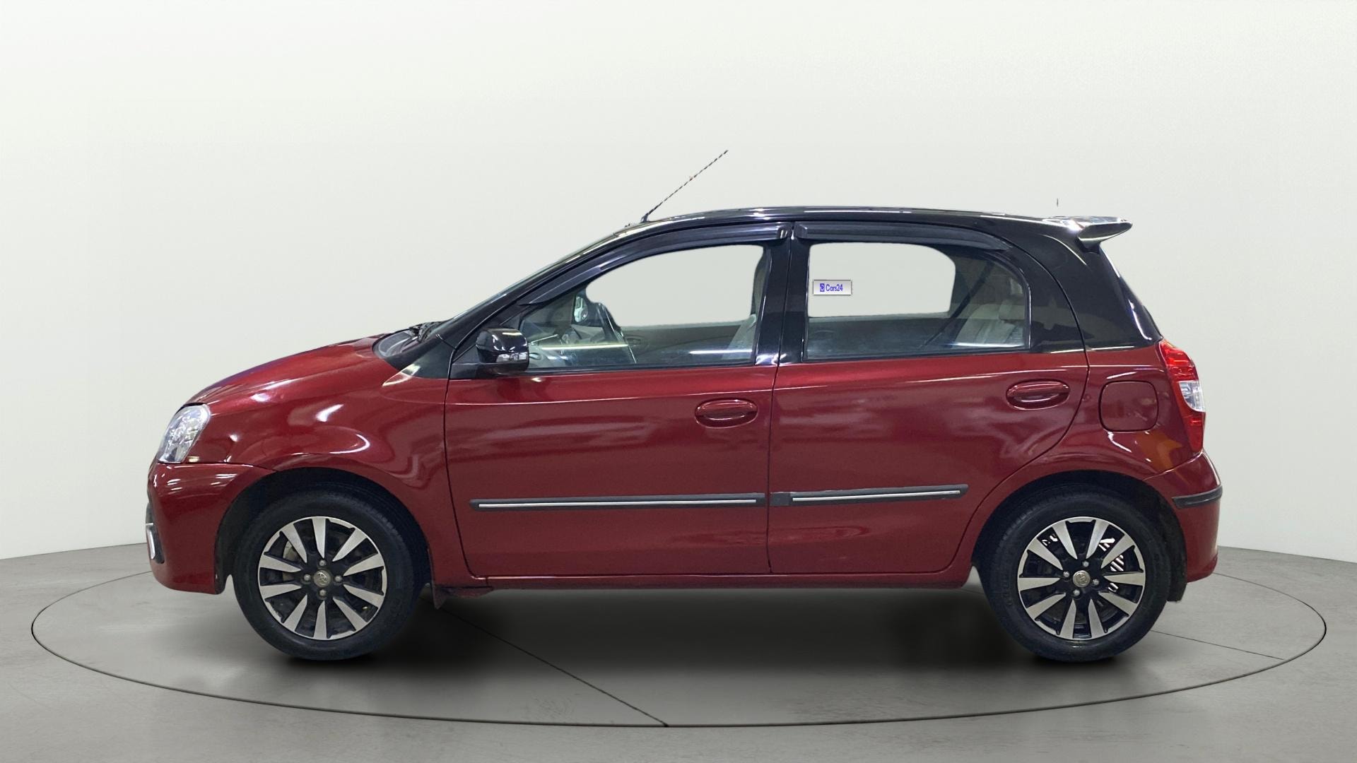 View 2019 Toyota Etios Liva V Image 5 Used 2019 Toyota Etios Liva V Image 5
