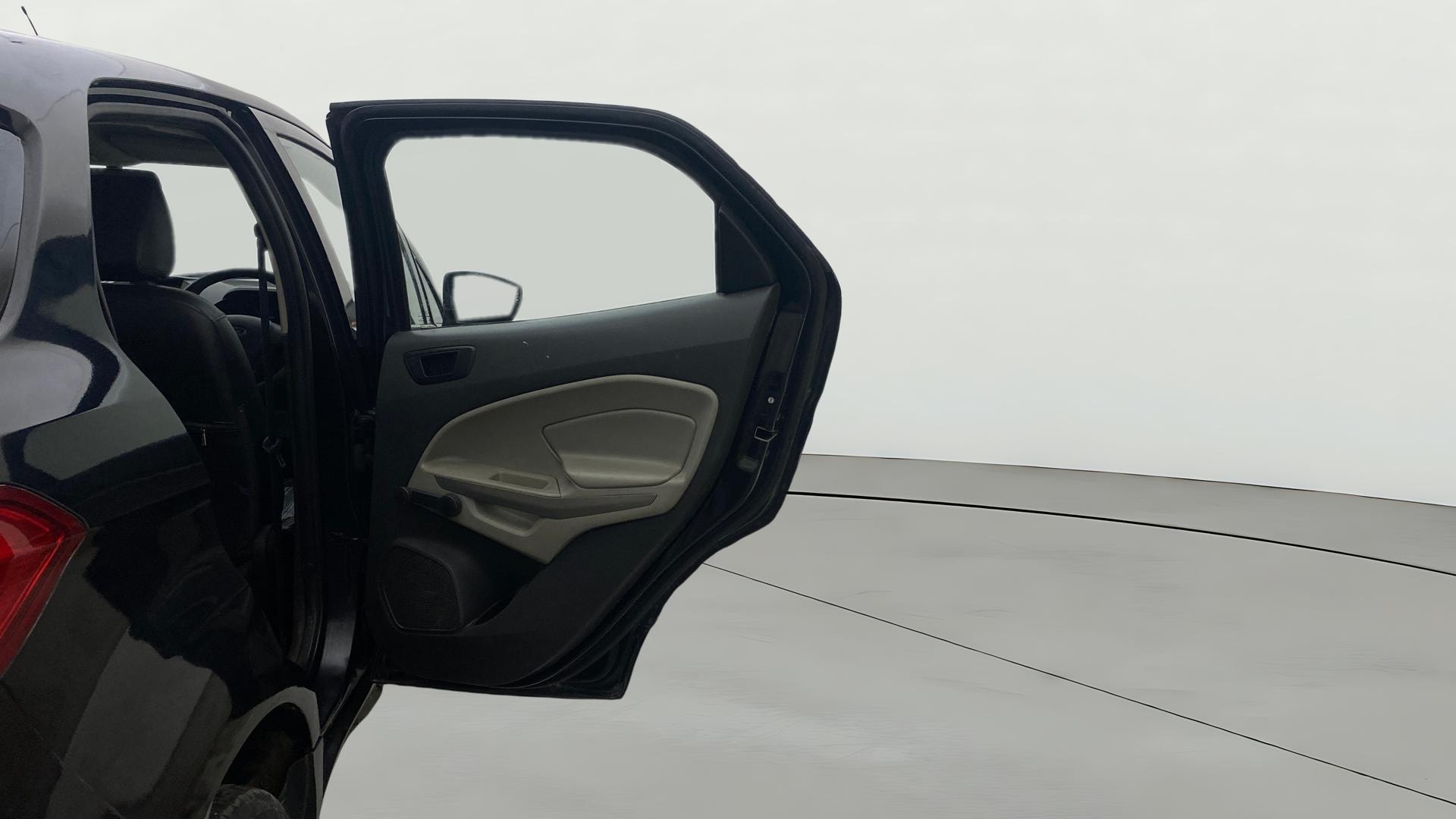 View 2014 Ford EcoSport 1.5 TDCi Diesel Ambiente BS IV Image 7 Used 2014 Ford EcoSport 1.5 TDCi Diesel Ambiente BS IV Image 7