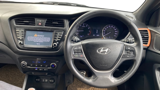 View Hyundai i20 Active Image 20 Used Hyundai i20 Active Image 20
