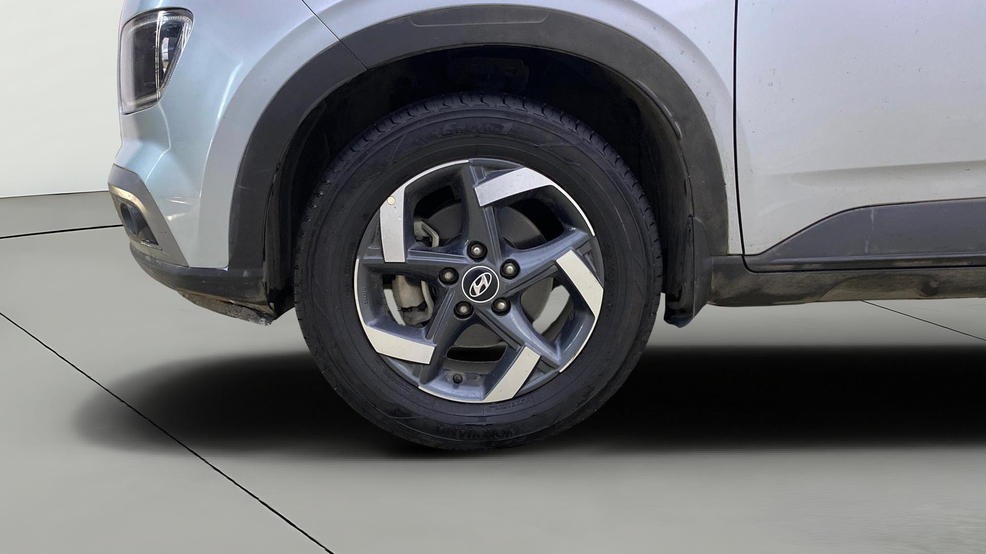 View 2019 Hyundai Venue SX Plus 1.0 Petrol AT Image 30 Used 2019 Hyundai Venue SX Plus 1.0 Petrol AT Image 30