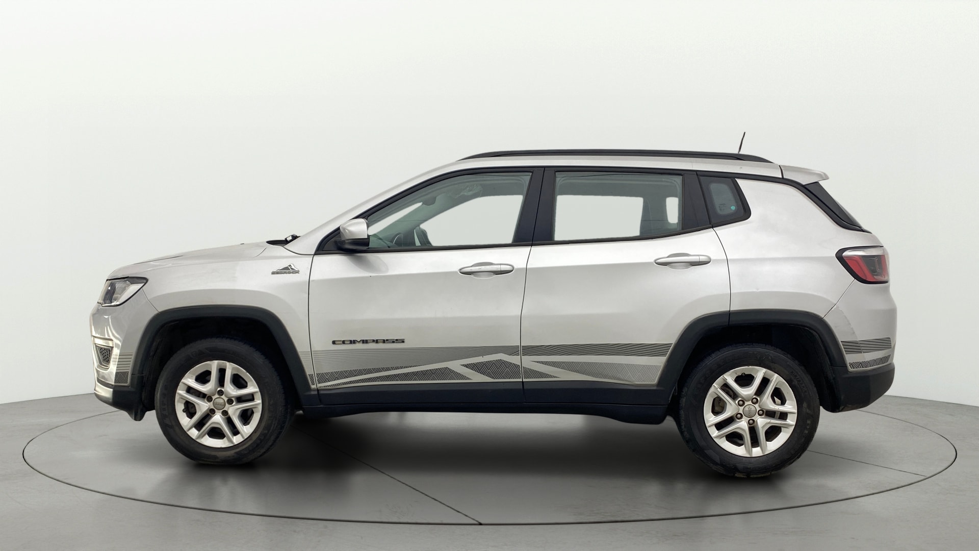 View 2020 Jeep Compass Sport Plus Petrol BS IV Image 5 Used 2020 Jeep Compass Sport Plus Petrol BS IV Image 5