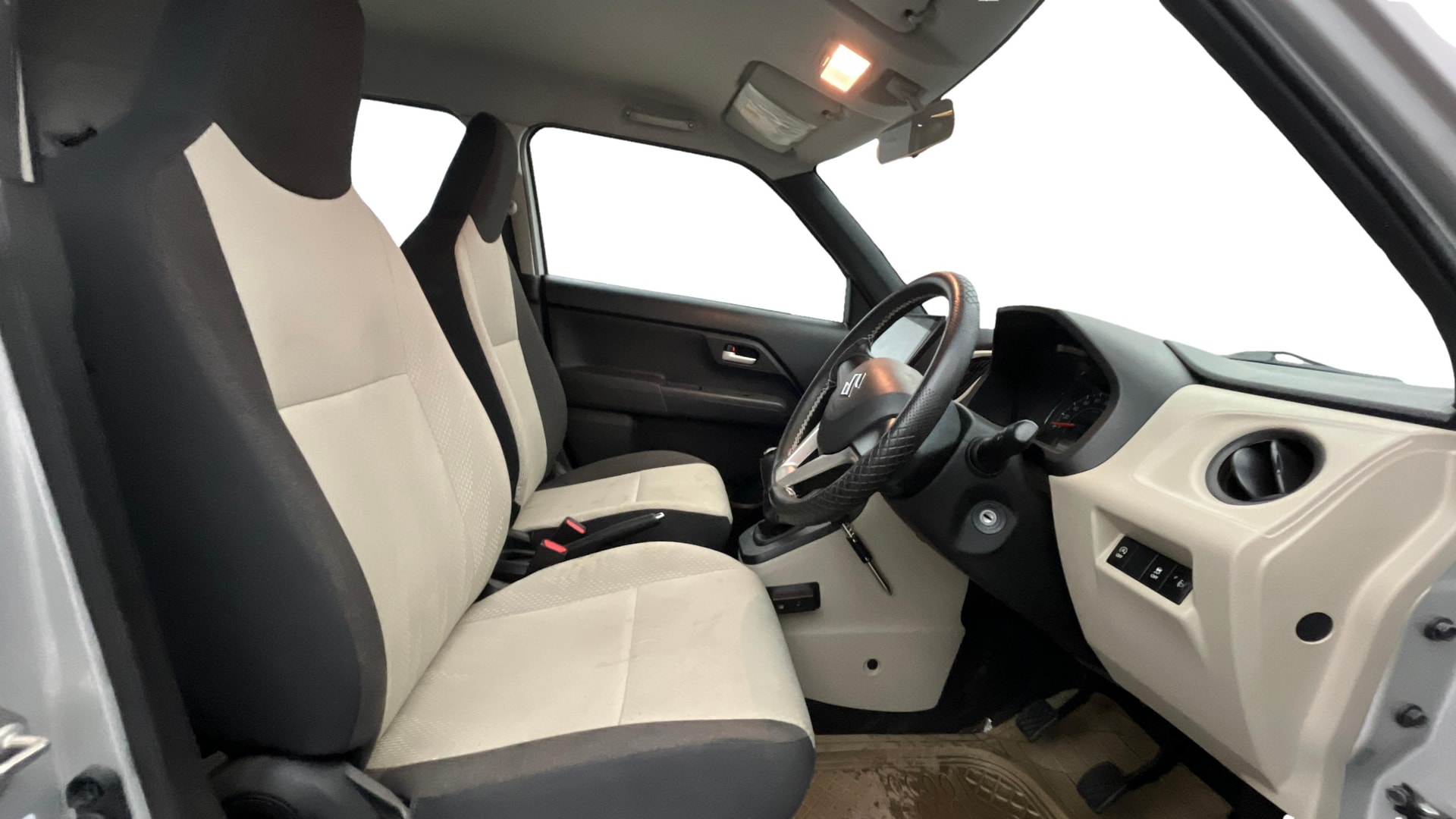View 2024 Maruti Suzuki 1000 Base Variant Image 17 Used 2024 Maruti Suzuki 1000 Base Variant Image 17