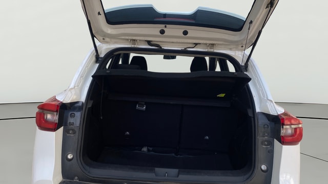 View Nissan Magnite Image 38 Used Nissan Magnite Image 38