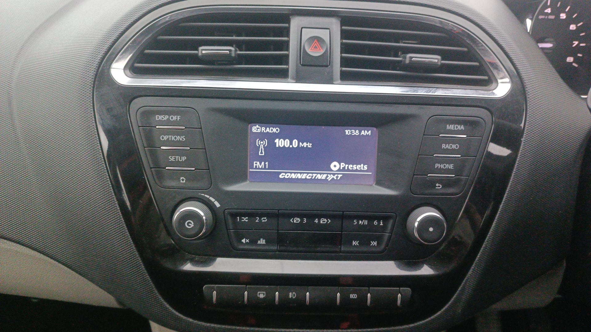 View 2018 Tata Tiago Revotorq XB Image 31 Used 2018 Tata Tiago Revotorq XB Image 31