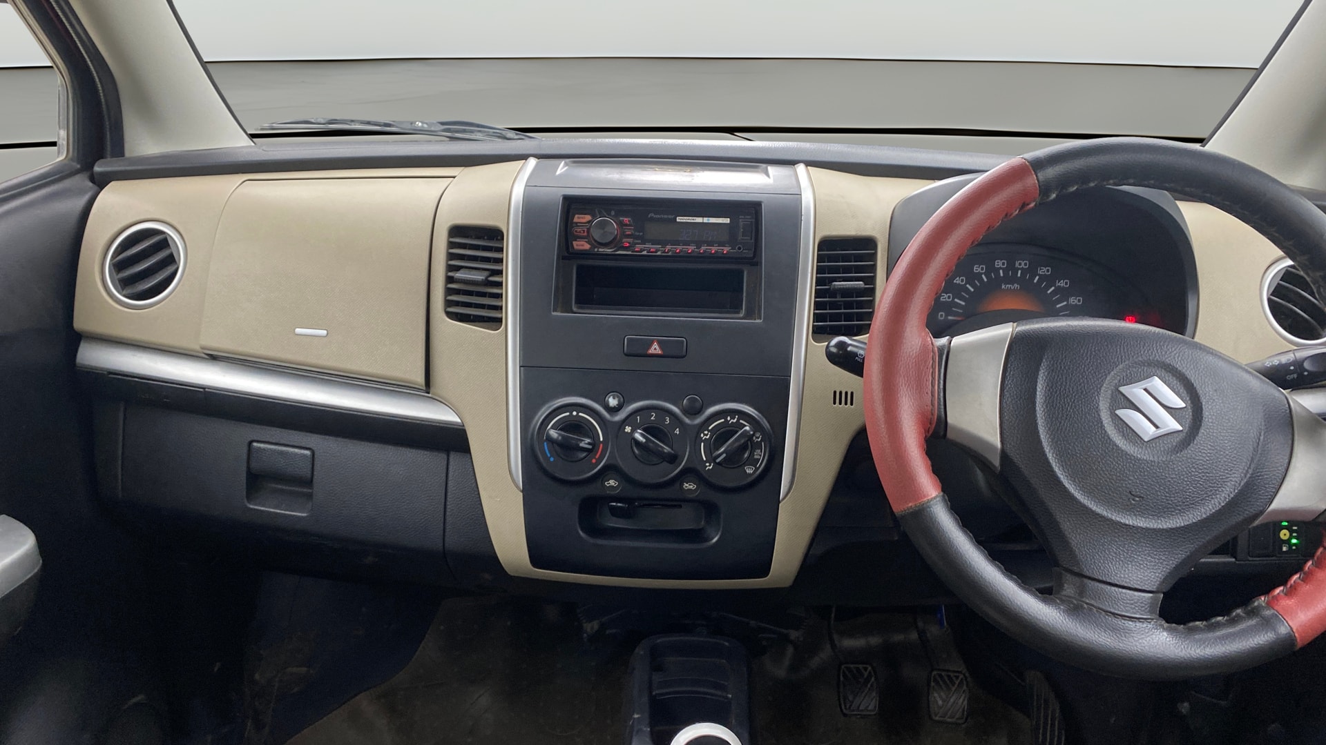 View 2018 Maruti Suzuki 1000 Base Variant Image 17 Used 2018 Maruti Suzuki 1000 Base Variant Image 17