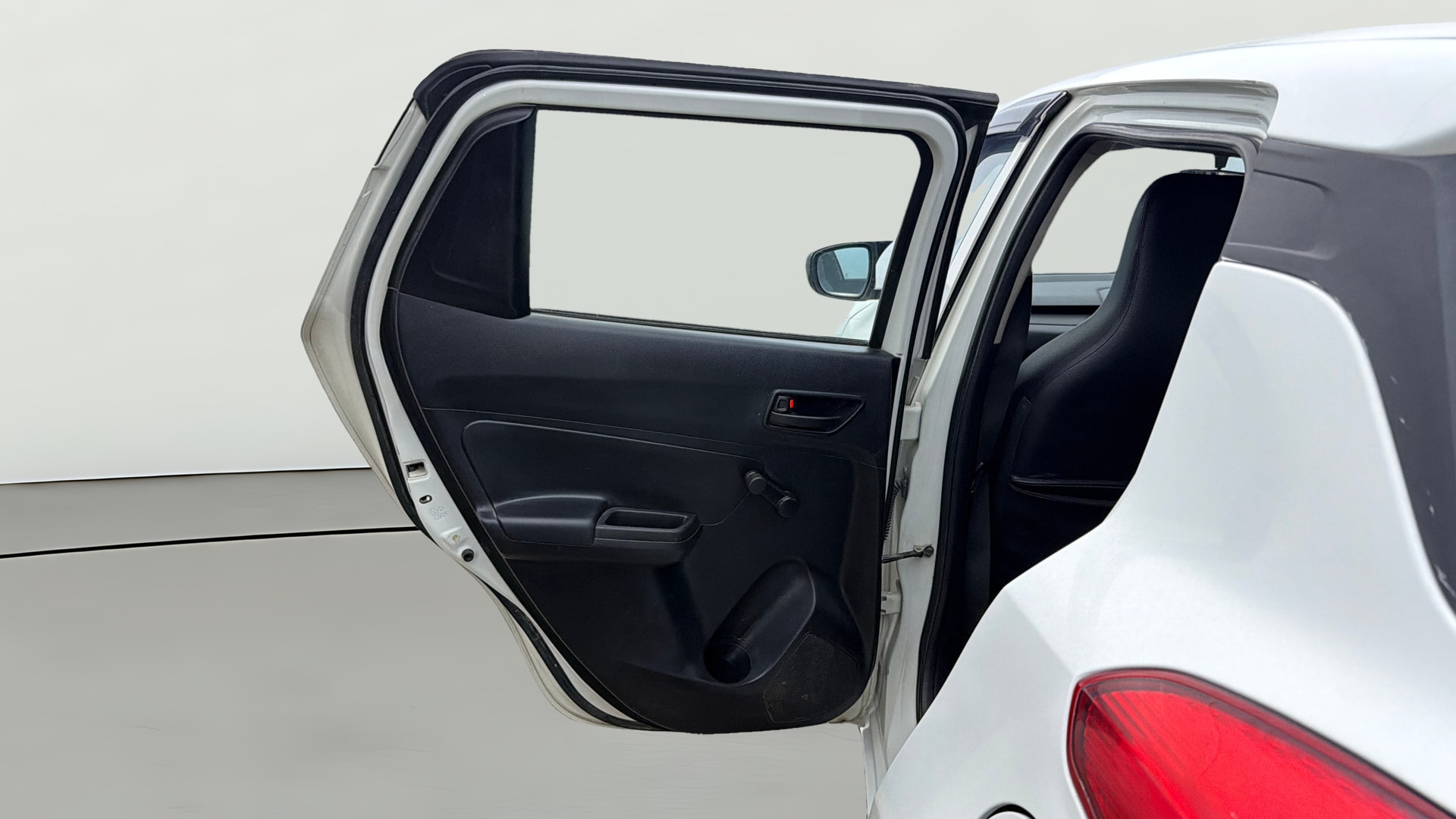 View 2020 Maruti Suzuki 1000 Base Variant Image 22 Used 2020 Maruti Suzuki 1000 Base Variant Image 22