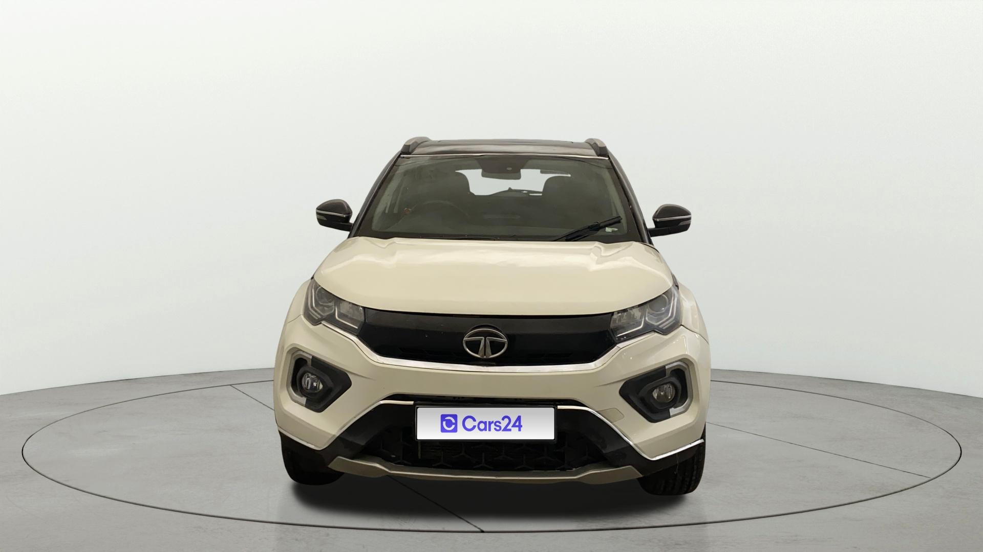View 2023 Tata Nexon Revotron XE Image 1 Used 2023 Tata Nexon Revotron XE Image 1