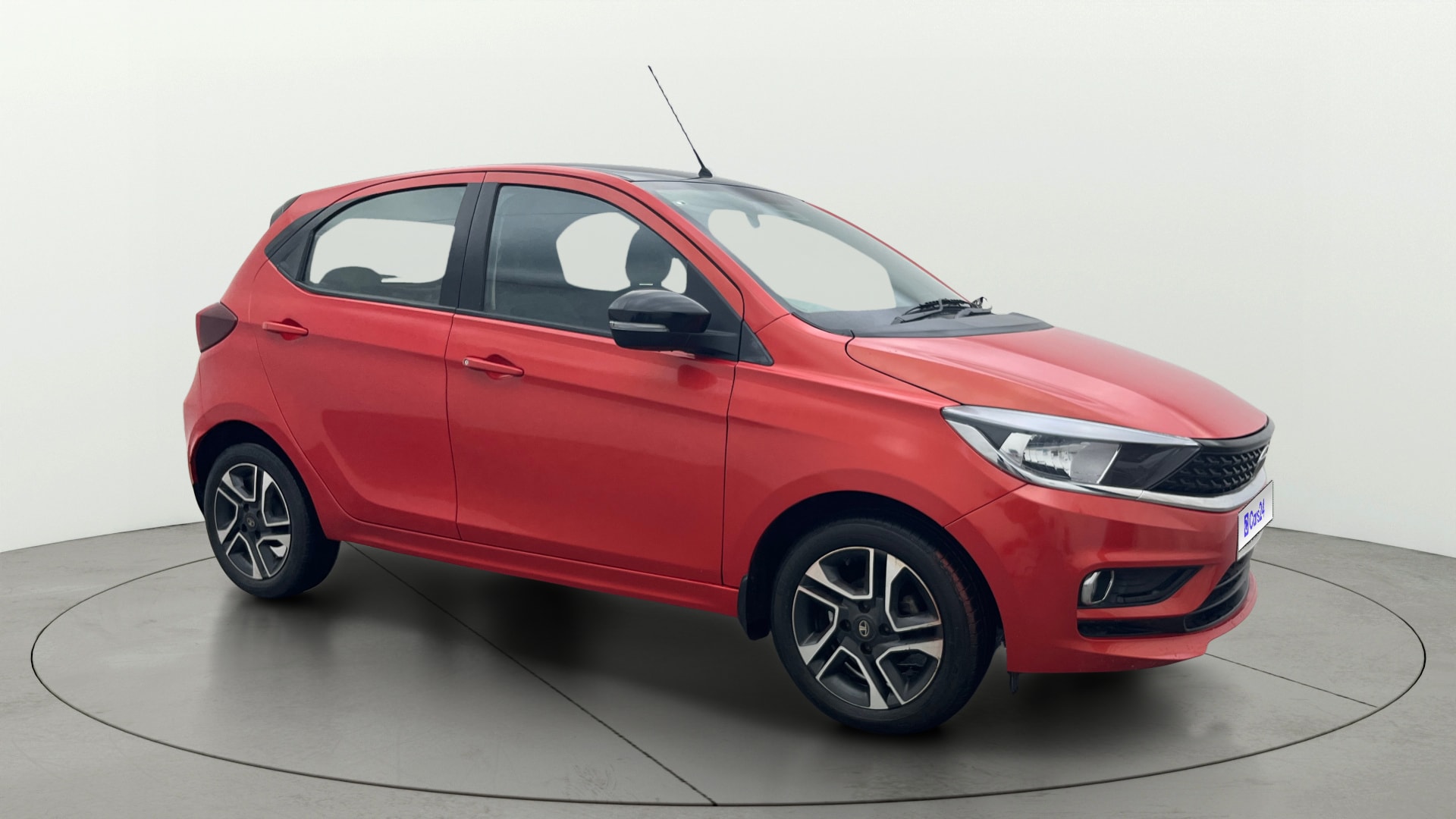 View 2022 Tata Tiago Revotorq XB Image 13 Used 2022 Tata Tiago Revotorq XB Image 13