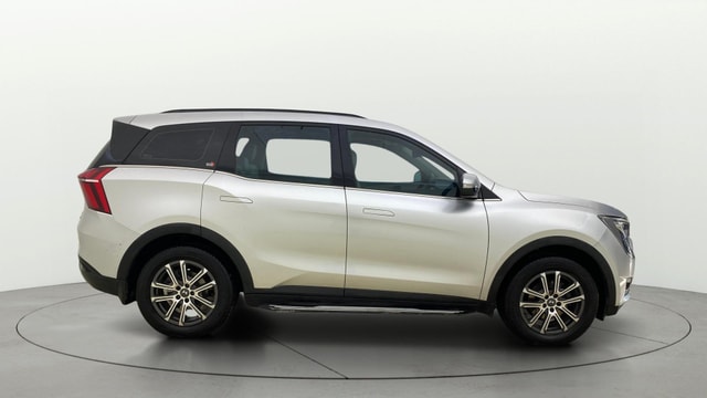 View Mahindra XUV700 Image 29 Used Mahindra XUV700 Image 29