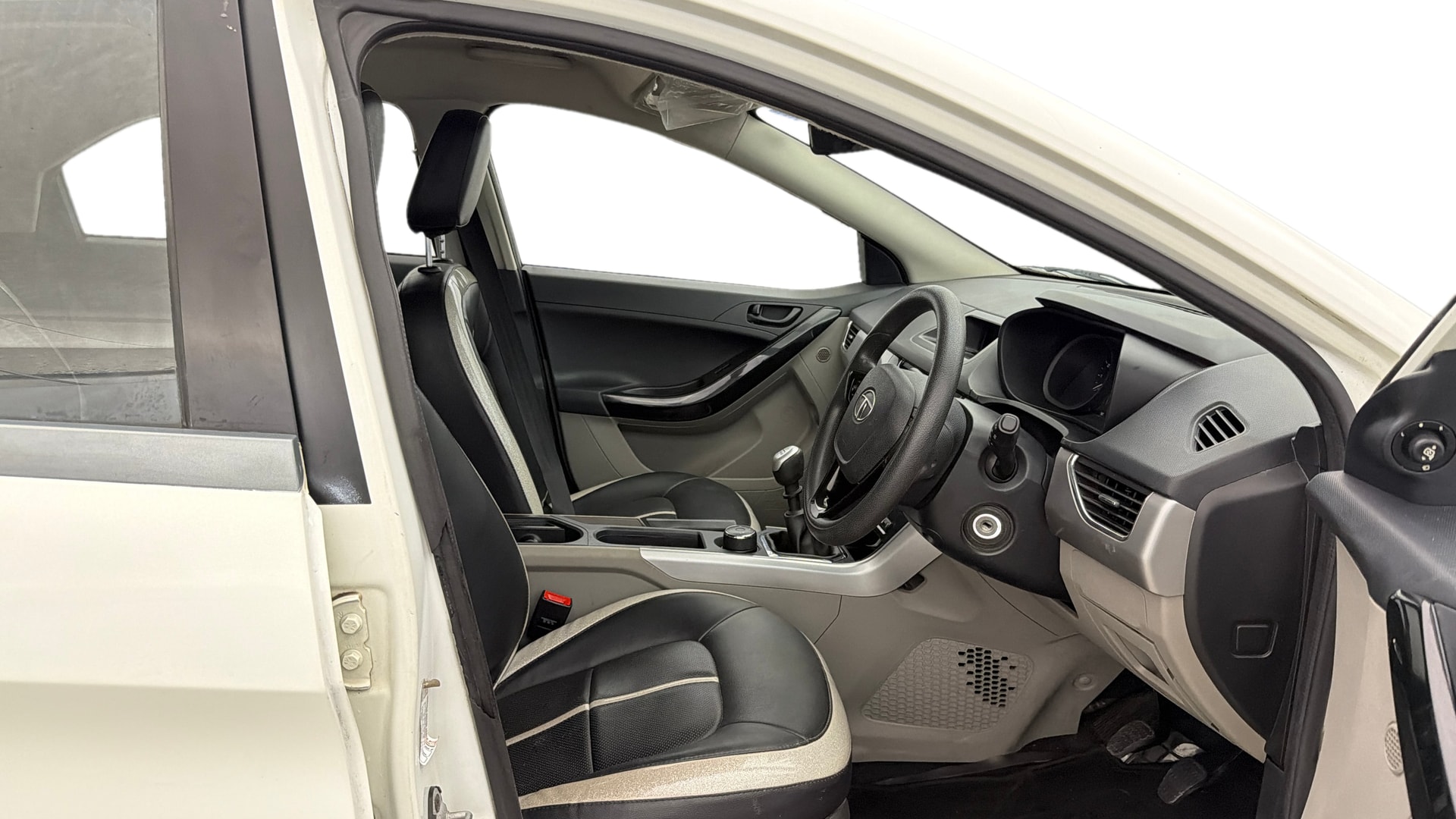 Used 2018 Tata Nexon Used 2018 Tata Nexon