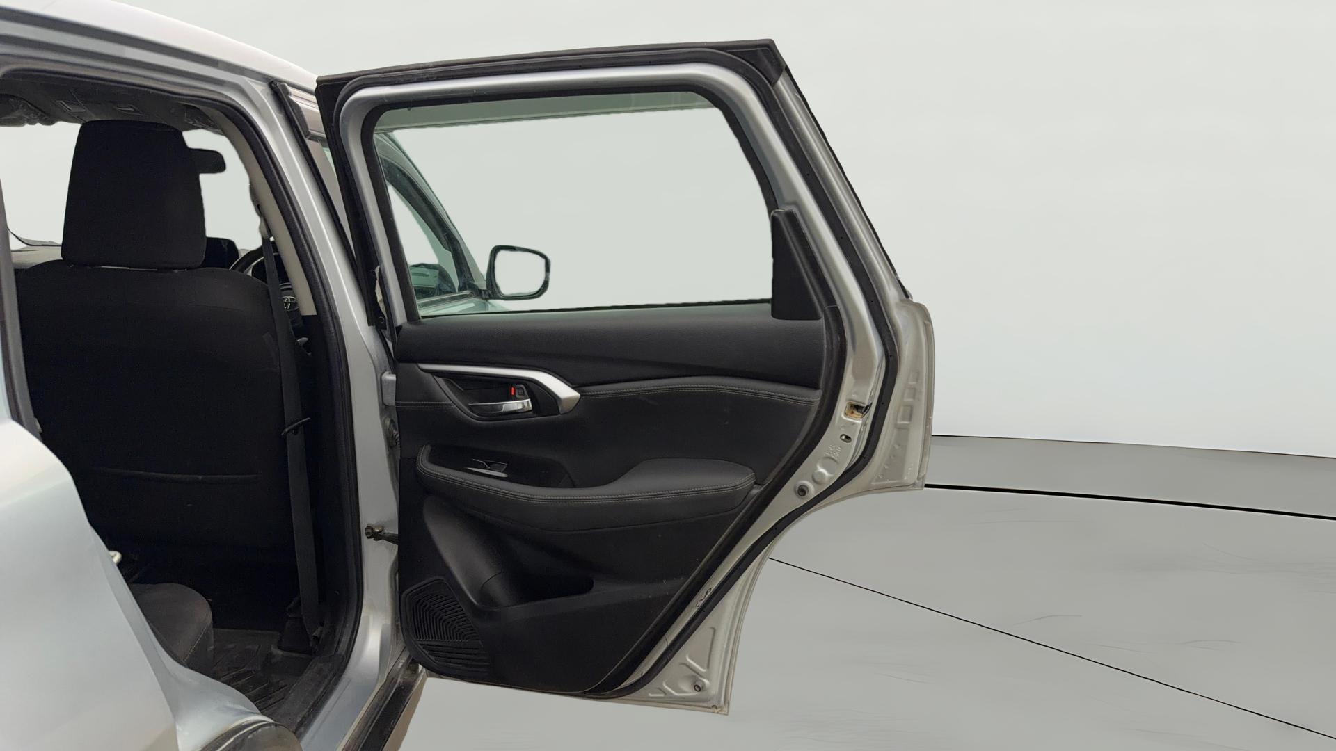 View 2023 Toyota Urban Cruiser Hyryder S e-Drive 2WD HYBRID Image 8 Used 2023 Toyota Urban Cruiser Hyryder S e-Drive 2WD HYBRID Image 8